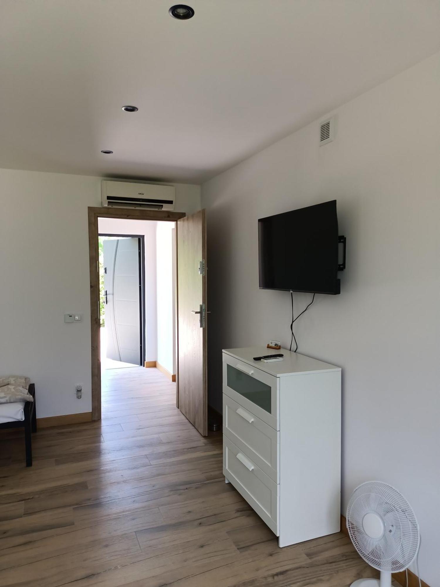 Appartement Letnia Oaza "Akacja" à Sobienie Jeziory Extérieur photo