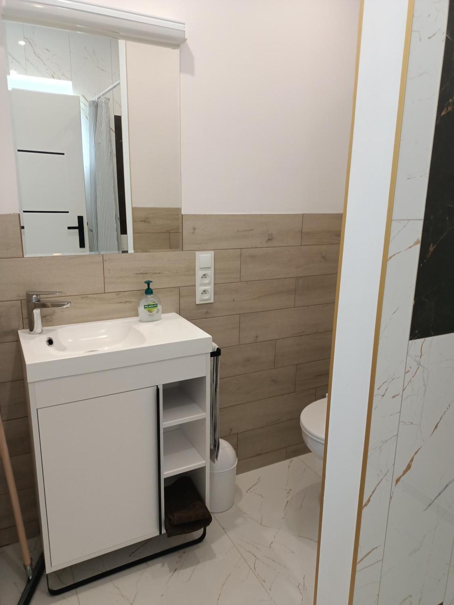 Appartement Letnia Oaza "Akacja" à Sobienie Jeziory Extérieur photo